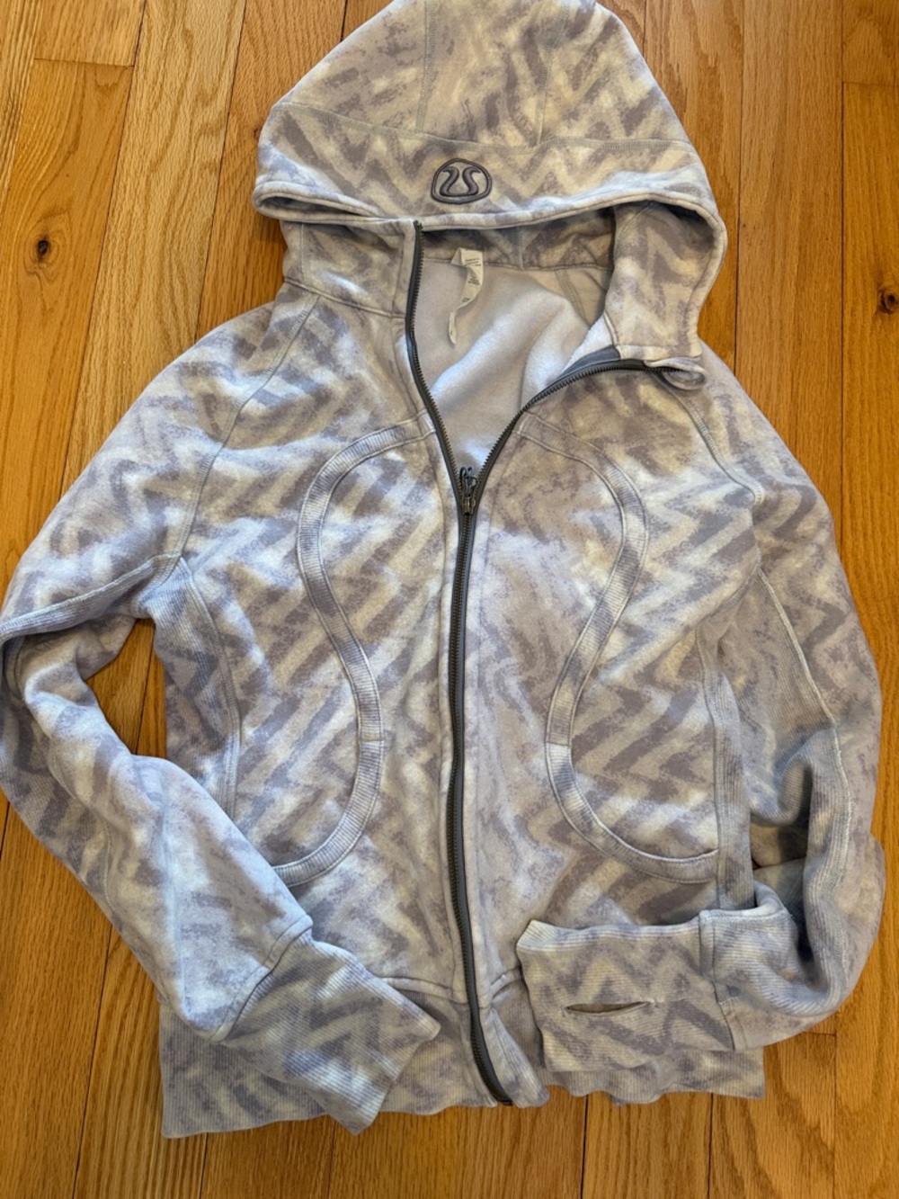 Lululemon Gray Patterned Zip-Up Hoodie like new. Size 10